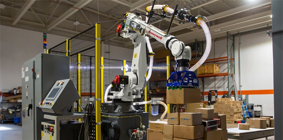 How Can Robotic Solutions Set Your DC Apart in 2022?